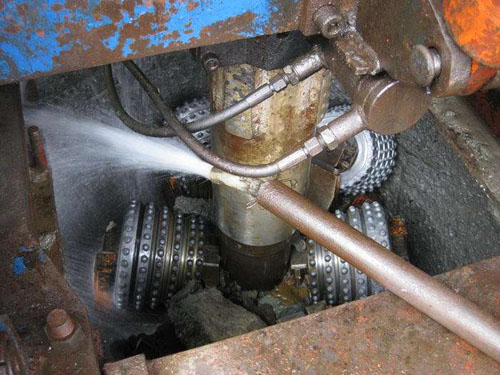 反井鉆機(jī)軸承溫度會(huì)過高的原因？